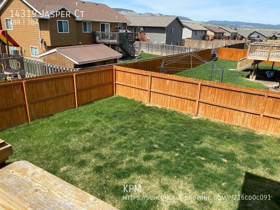 4 BED | 3 BATH | SPLIT FOYER | DOUBLE GARAGE | PET NEGOTIABLE | SUMMERSET property image