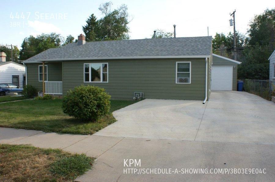 3 BED | 1 BATH | DOUBLE CAR GARAGE | WEST property image