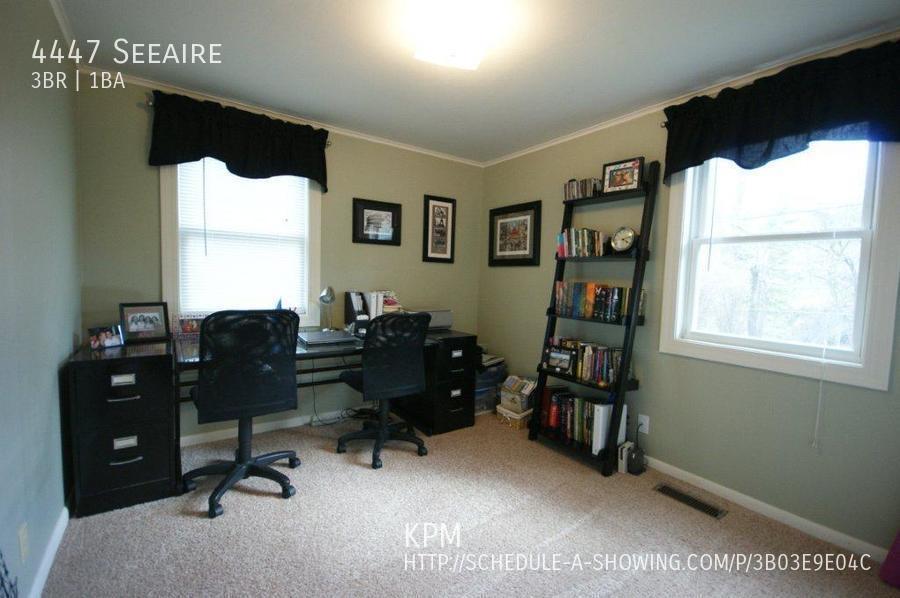 3 BED | 1 BATH | DOUBLE CAR GARAGE | WEST property image