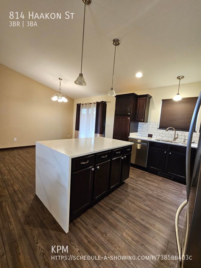 3 BED | 2.5 BATH | SPLIT-FOYER HOME | DOUBLE GARAGE | RAPID VALLEY property image