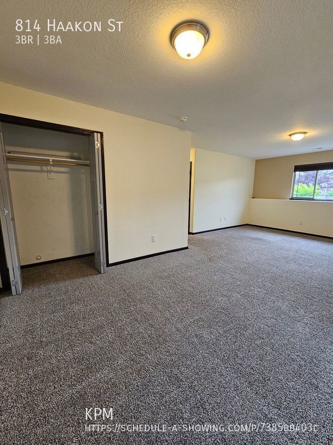 3 BED | 2.5 BATH | SPLIT-FOYER HOME | DOUBLE GARAGE | RAPID VALLEY property image