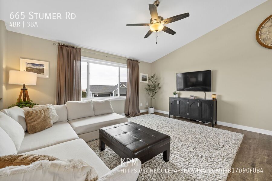 4 BED | 3 BATH | TRIPLE CAR GARAGE | SOUTH | PET NEGOTIABLE property image