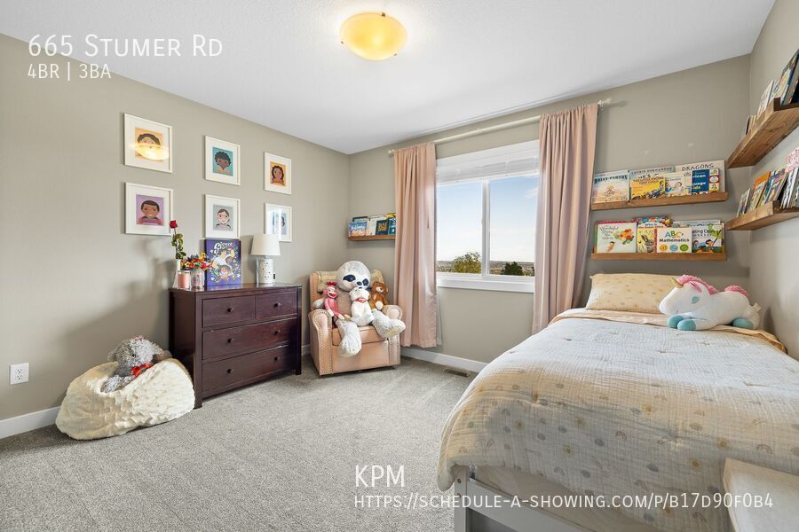 4 BED | 3 BATH | TRIPLE CAR GARAGE | SOUTH | PET NEGOTIABLE property image