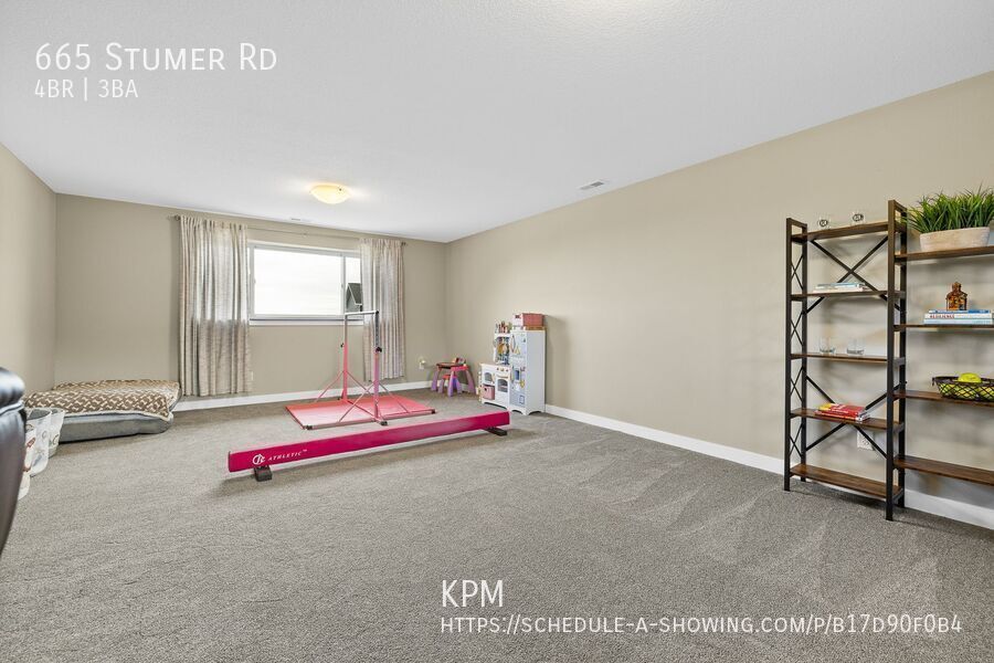 4 BED | 3 BATH | TRIPLE CAR GARAGE | SOUTH | PET NEGOTIABLE property image