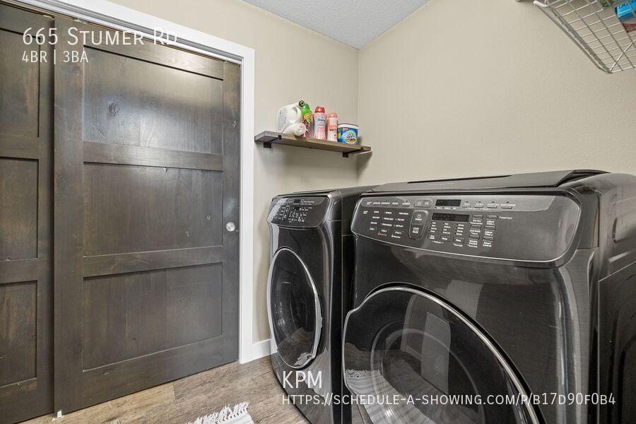 4 BED | 3 BATH | TRIPLE CAR GARAGE | SOUTH | PET NEGOTIABLE property image