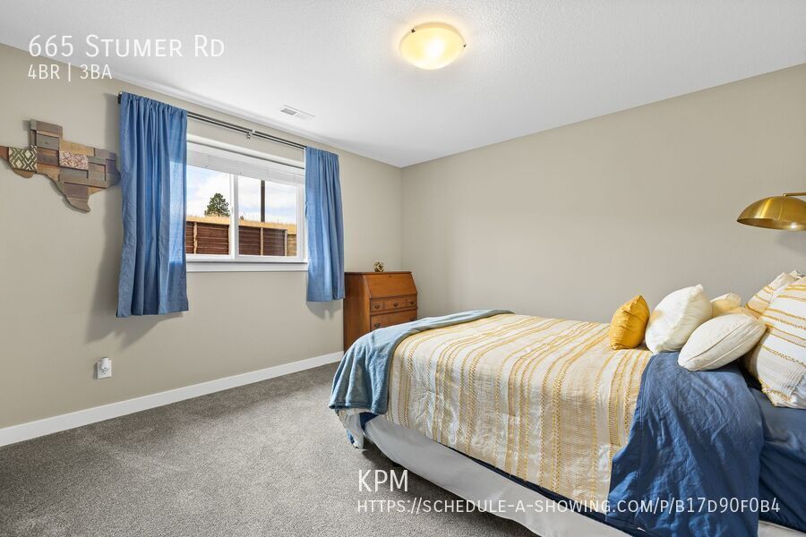 4 BED | 3 BATH | TRIPLE CAR GARAGE | SOUTH | PET NEGOTIABLE property image