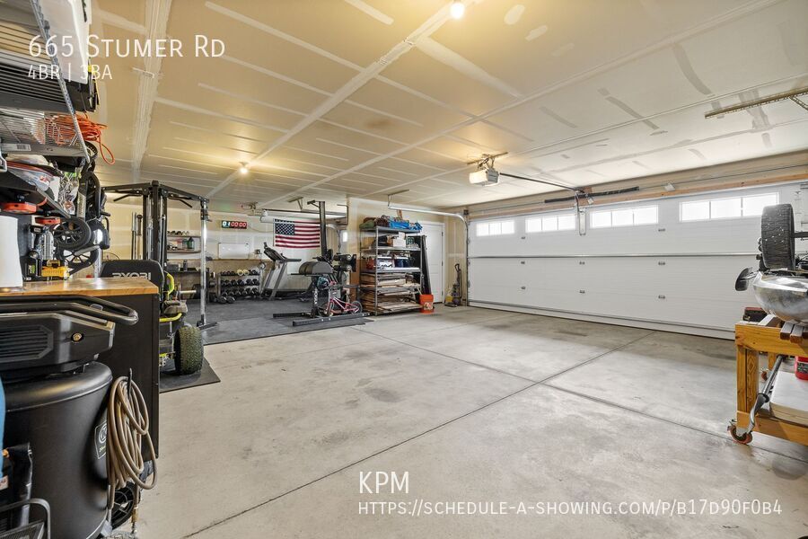 4 BED | 3 BATH | TRIPLE CAR GARAGE | SOUTH | PET NEGOTIABLE property image