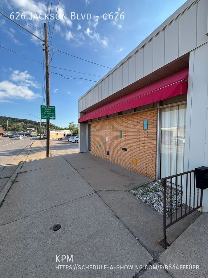 WESTSIDE COMMERCIAL SPACE property image