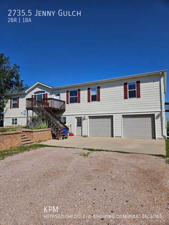 2 BED | 1 BATH | LOWER DUPLEX APARTMENT | WEST property image
