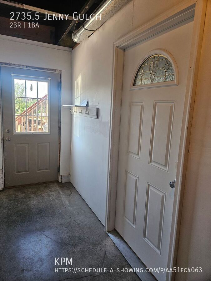 2 BED | 1 BATH | LOWER DUPLEX APARTMENT | WEST property image