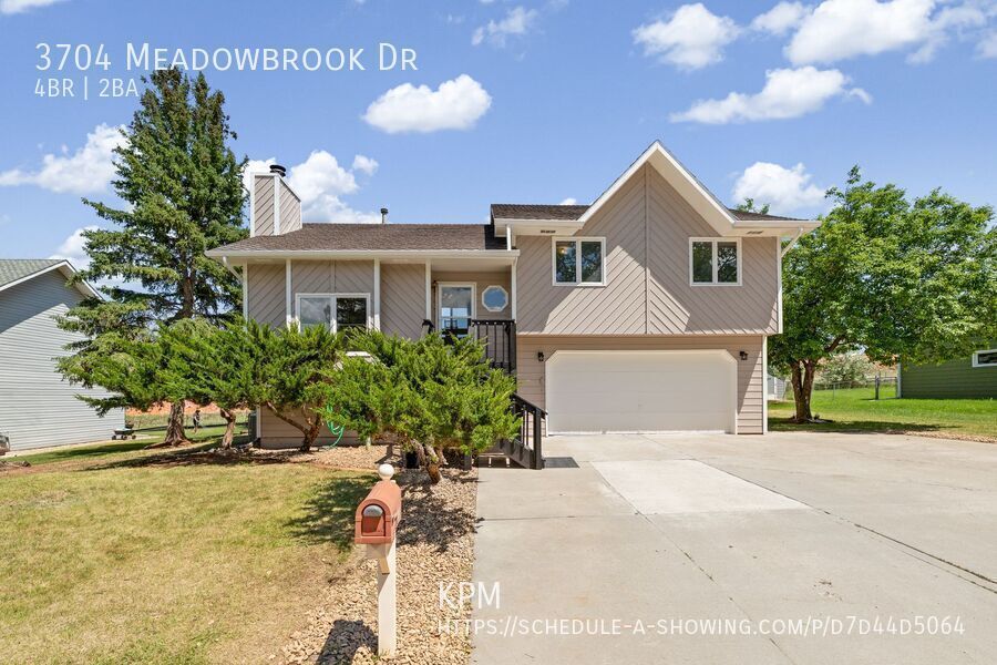 4 BED | 2 BATH | DOUBLE GARAGE | WEST property image
