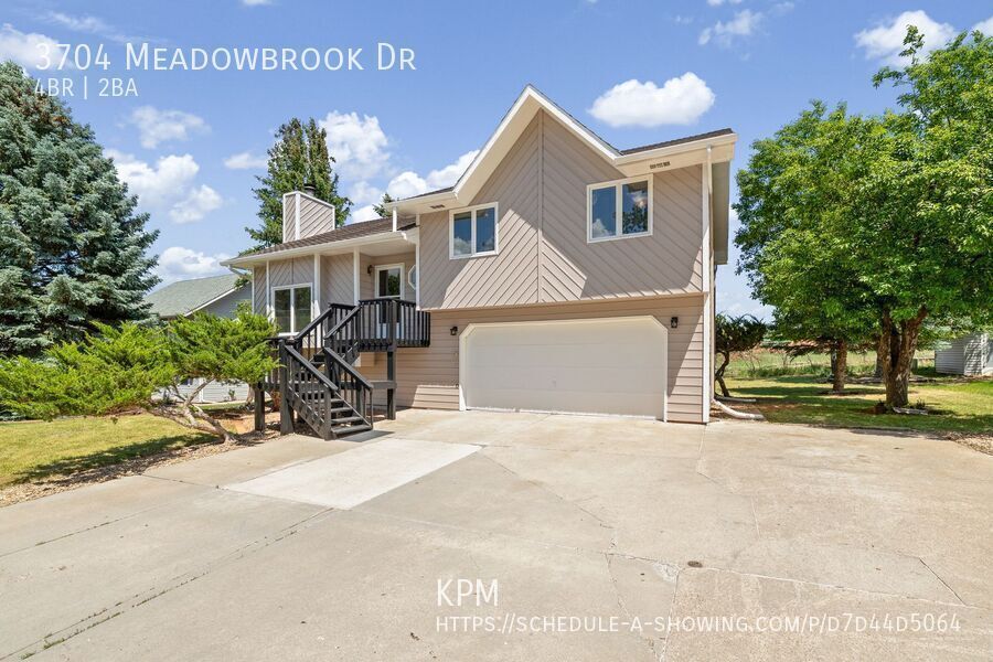 4 BED | 2 BATH | DOUBLE GARAGE | WEST property image