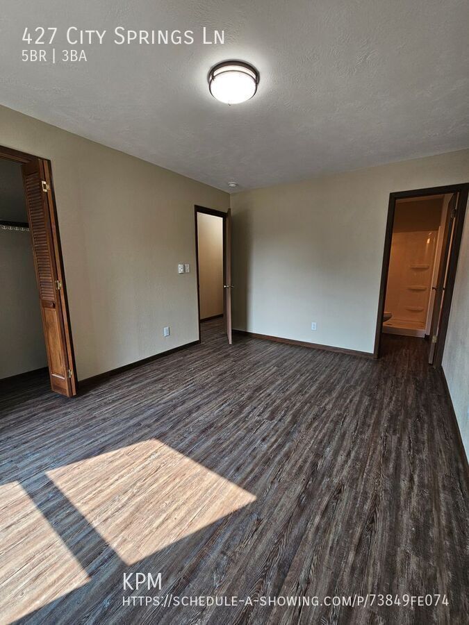 5 BED | 3 BATH | WEST SIDE HOME | DOUBLE GARAGE property image