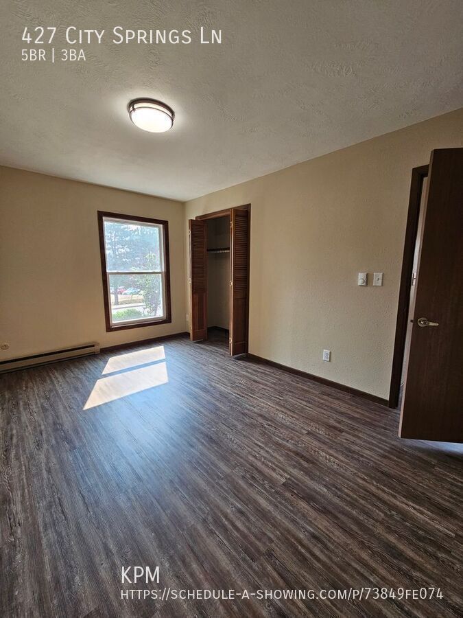 5 BED | 3 BATH | WEST SIDE HOME | DOUBLE GARAGE property image