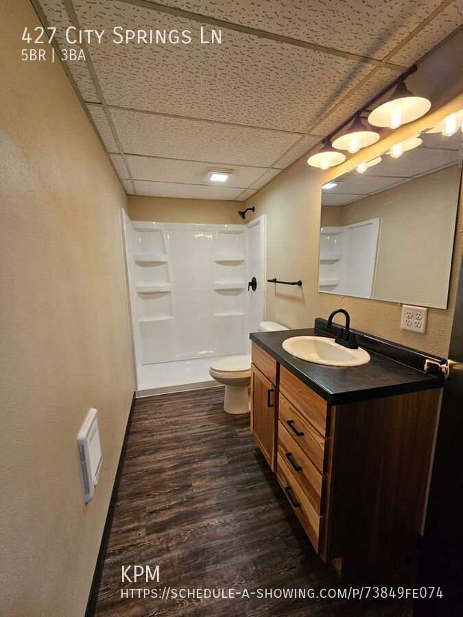 5 BED | 3 BATH | WEST SIDE HOME | DOUBLE GARAGE property image