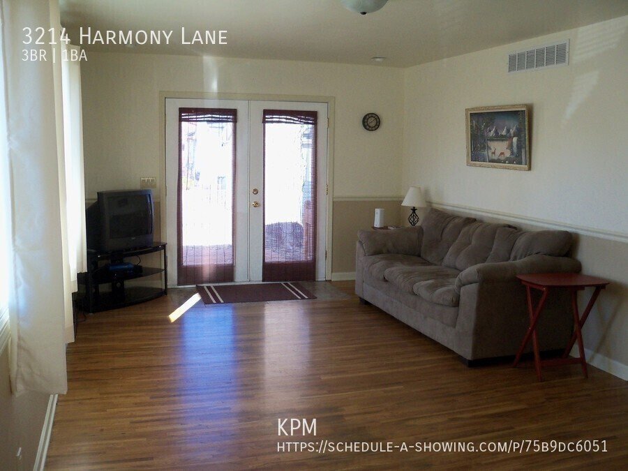 3 BED | 1 BATH | SINGLE-LEVEL | WEST property image