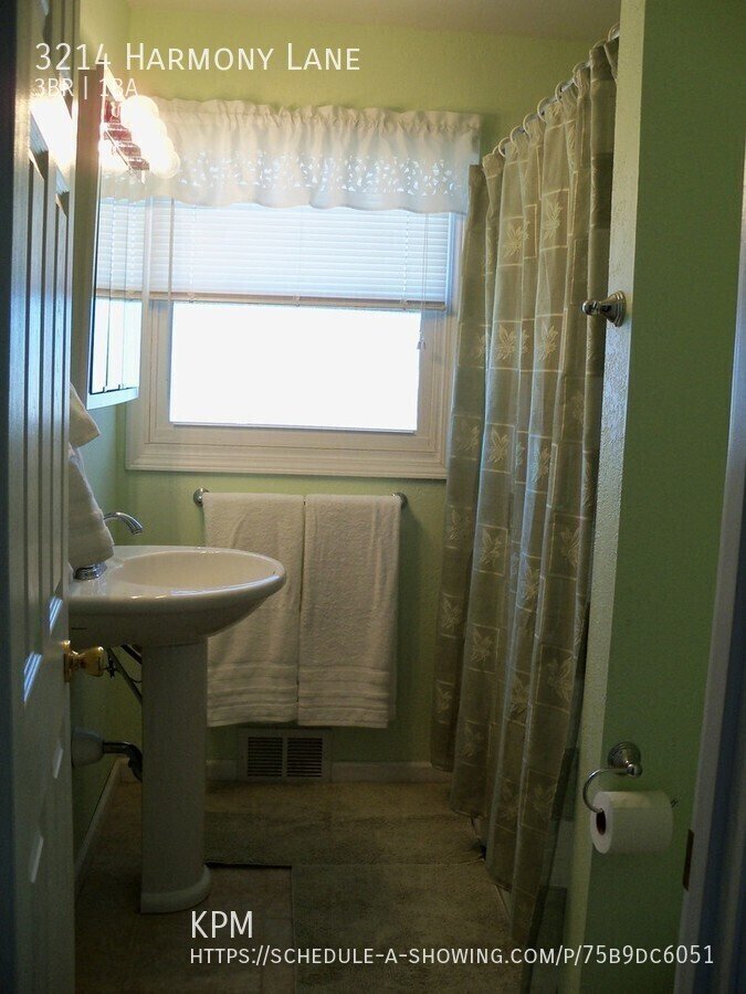 3 BED | 1 BATH | SINGLE-LEVEL | WEST property image