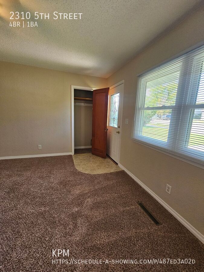 4 BED | 1 BATH | SINGLE-LEVEL LIVING| SOUTH property image