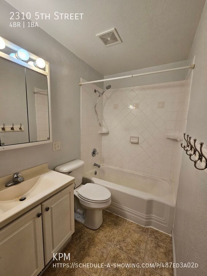 4 BED | 1 BATH | SINGLE-LEVEL LIVING| SOUTH property image