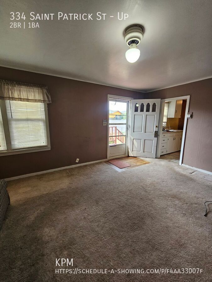 2 BED | 1 BATH | UPPER-LEVEL DUPLEX | UTILITIES INCLUDED property image