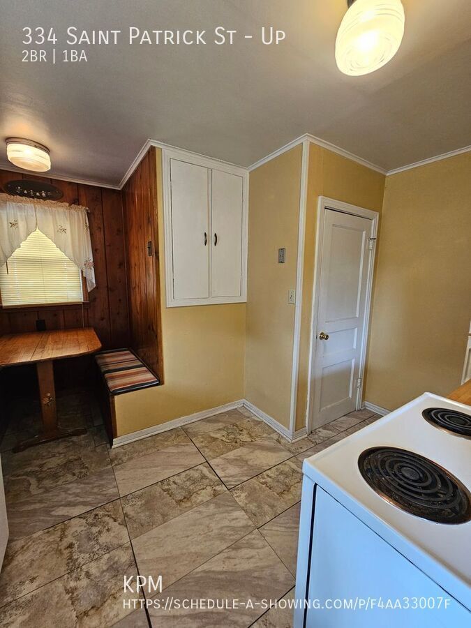 2 BED | 1 BATH | UPPER-LEVEL DUPLEX | UTILITIES INCLUDED property image