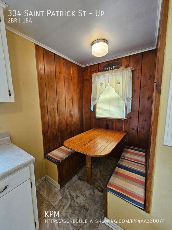 2 BED | 1 BATH | UPPER-LEVEL DUPLEX | UTILITIES INCLUDED property image