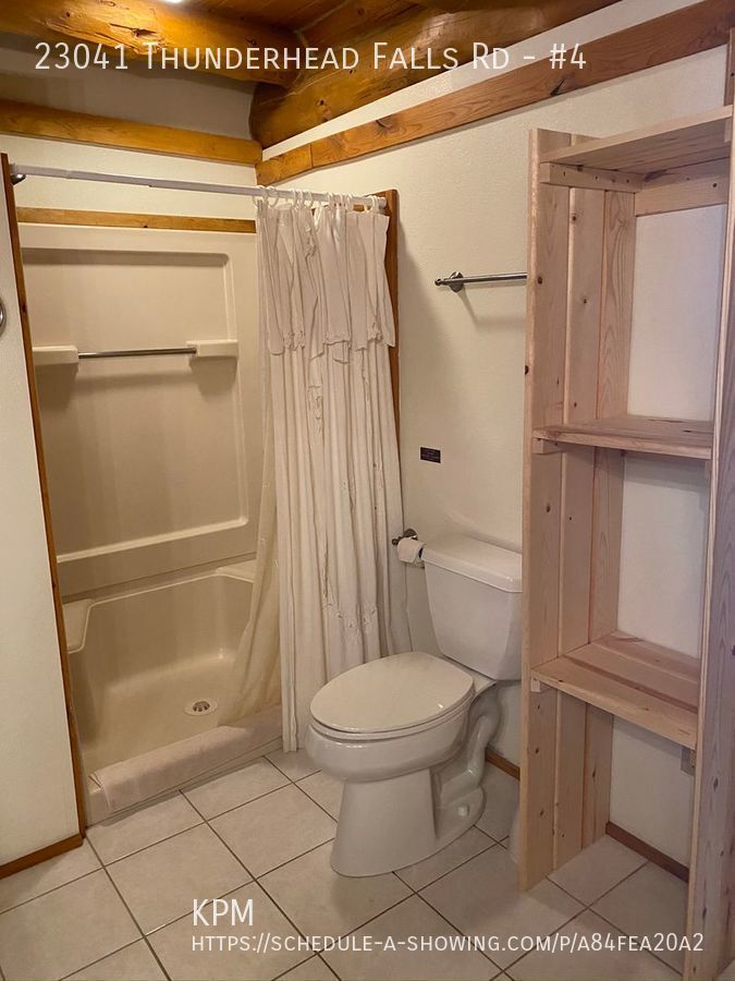 LOG COTTAGE IN THE HILLS | 1 BEDROOM | 1 BATH property image