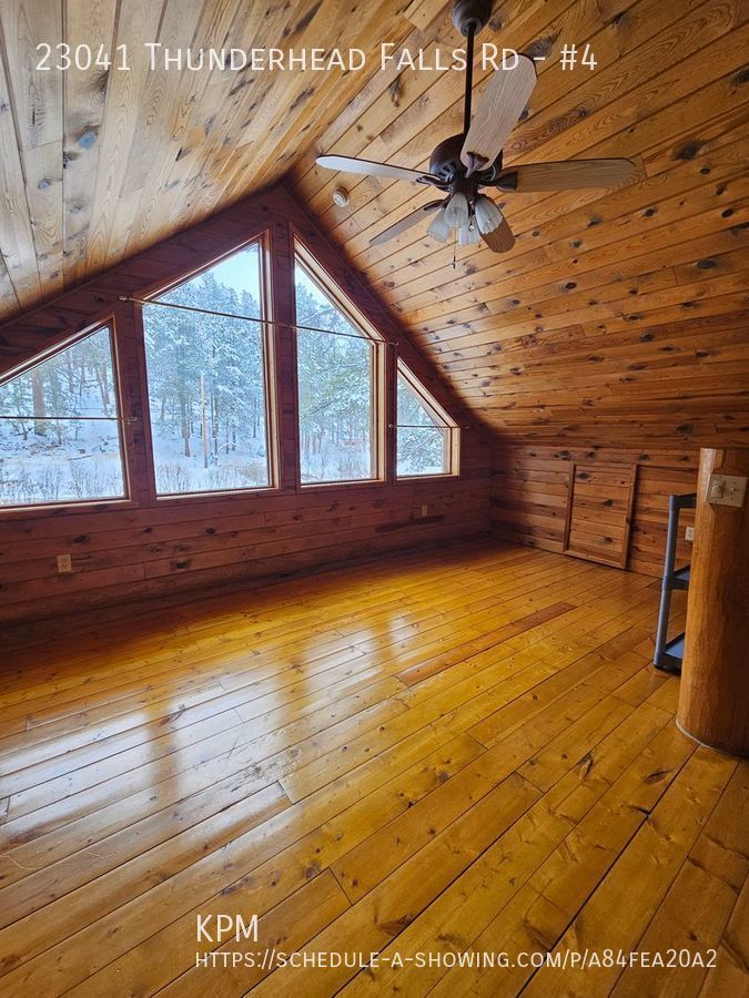 LOG COTTAGE IN THE HILLS | 1 BEDROOM | 1 BATH property image