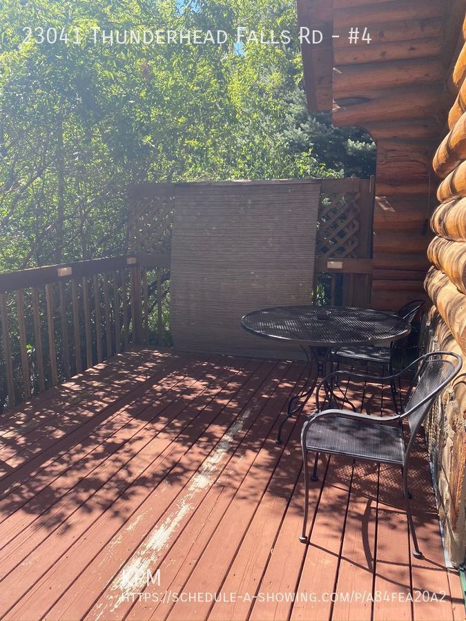 LOG COTTAGE IN THE HILLS | 1 BEDROOM | 1 BATH property image