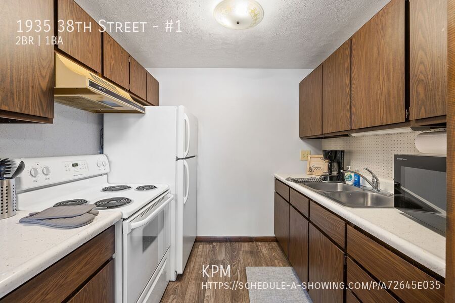 2 BEDROOM | 1 BATH | MAIN LEVEL APARTMENT | FURNISHED | UTILITIES INCLUDED property image