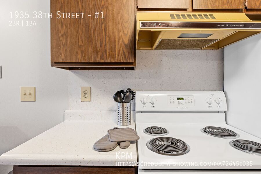 2 BEDROOM | 1 BATH | MAIN LEVEL APARTMENT | FURNISHED | UTILITIES INCLUDED property image