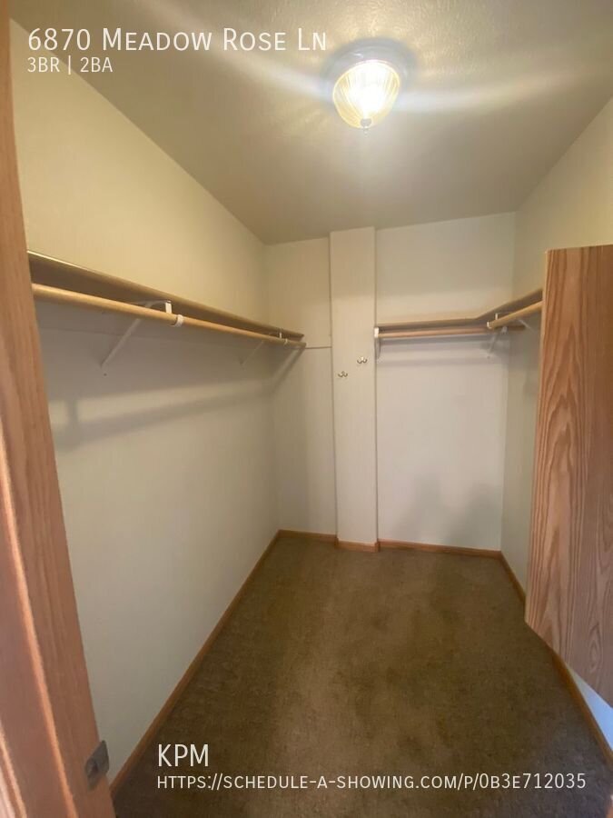 3 BED | 2 BATH | SPLIT FOYER | BLACK HAWK property image